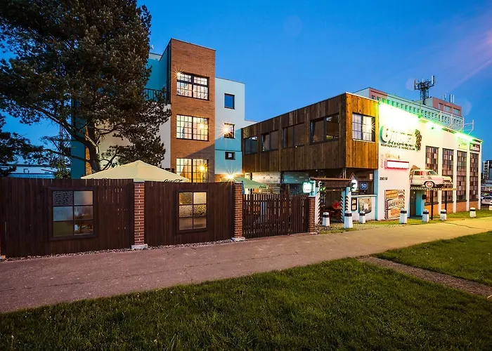 Retro Garage Hotel Ostrava