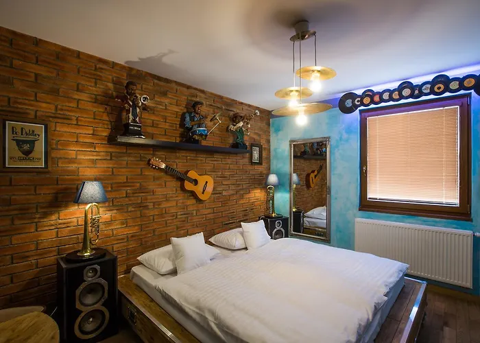 Retro Garage Hotel Ostrava