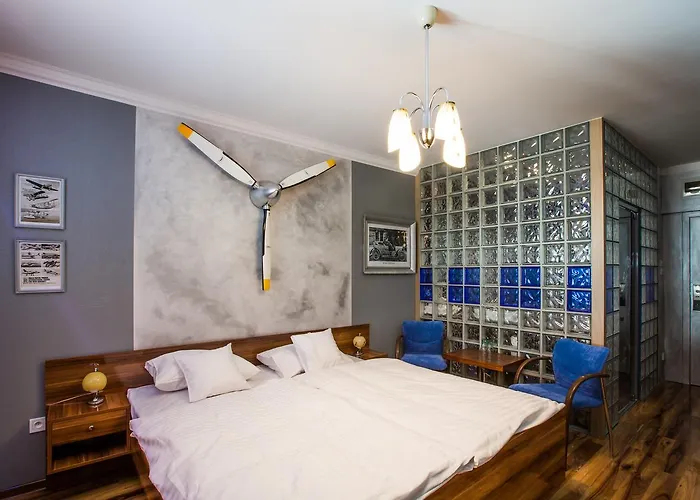 Hotel Retro Garage Ostrava